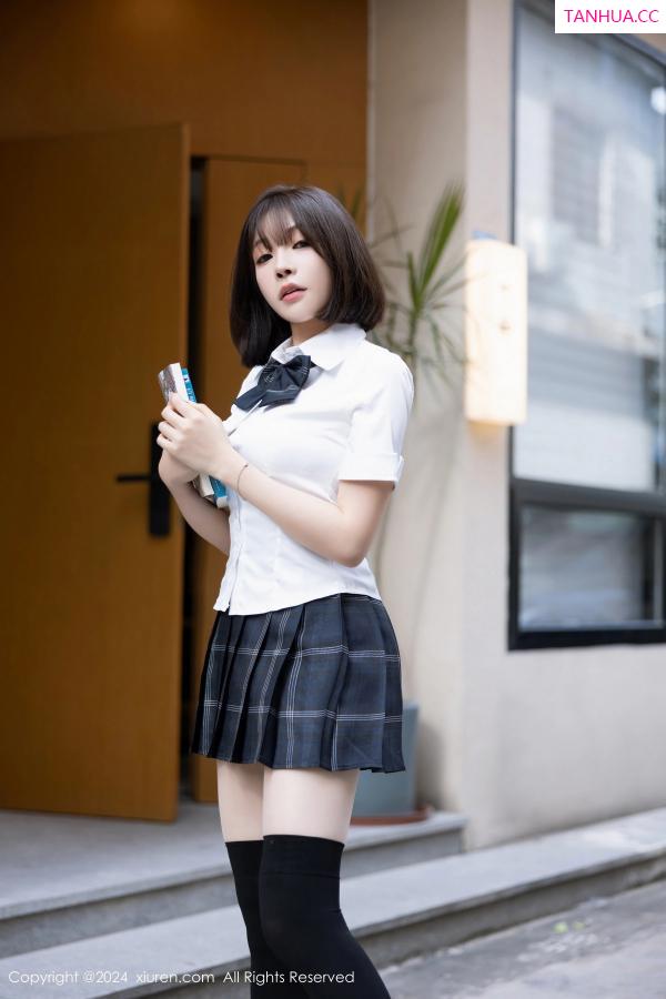 陈芝 芝芝Booty [XiuRen]高清写真图 2024.07.01 No.8785 徐莉芝Booty第3张图片